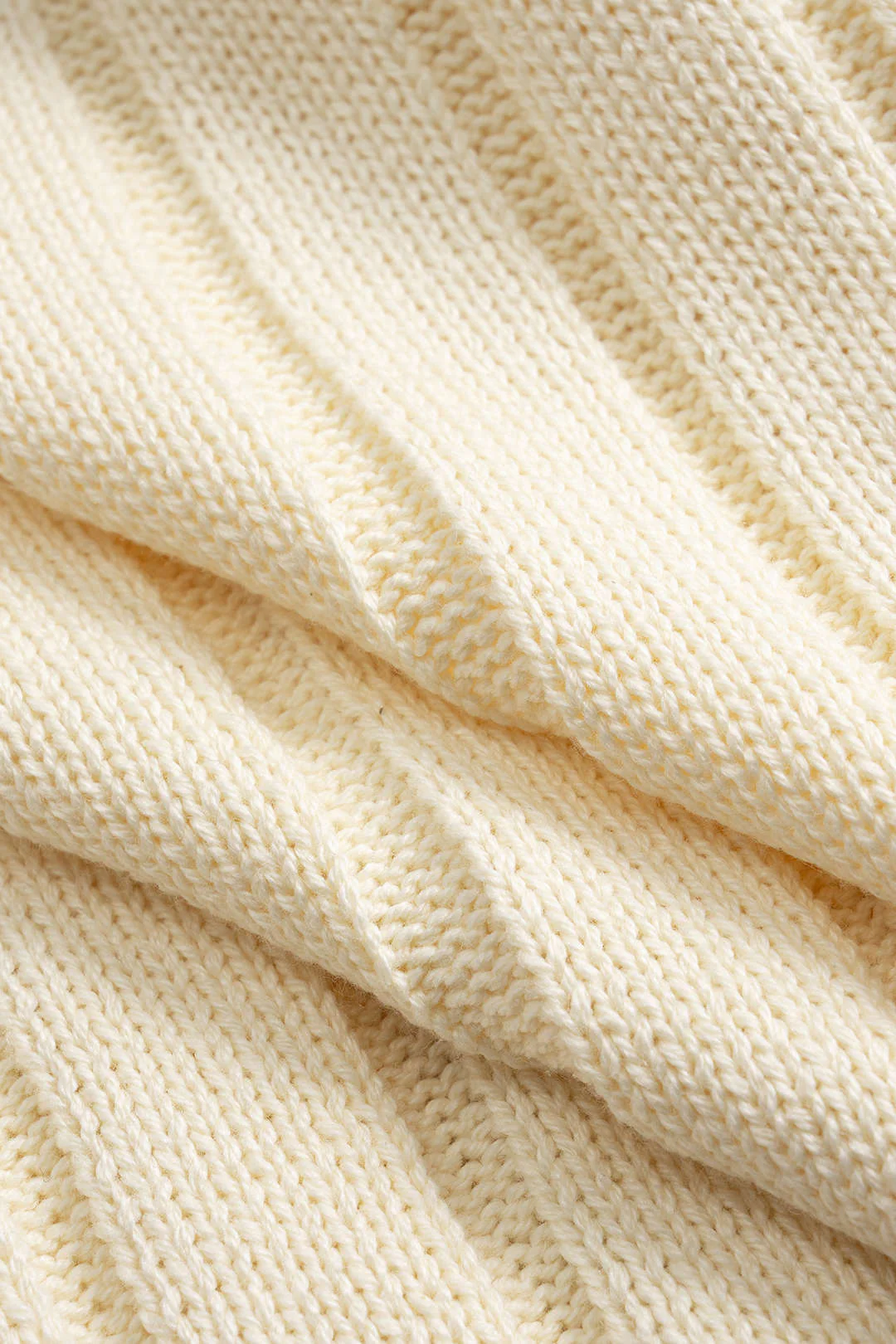 Knit V-Neck Contrast Binding Pocket Long-Sleeve Top - Image 4