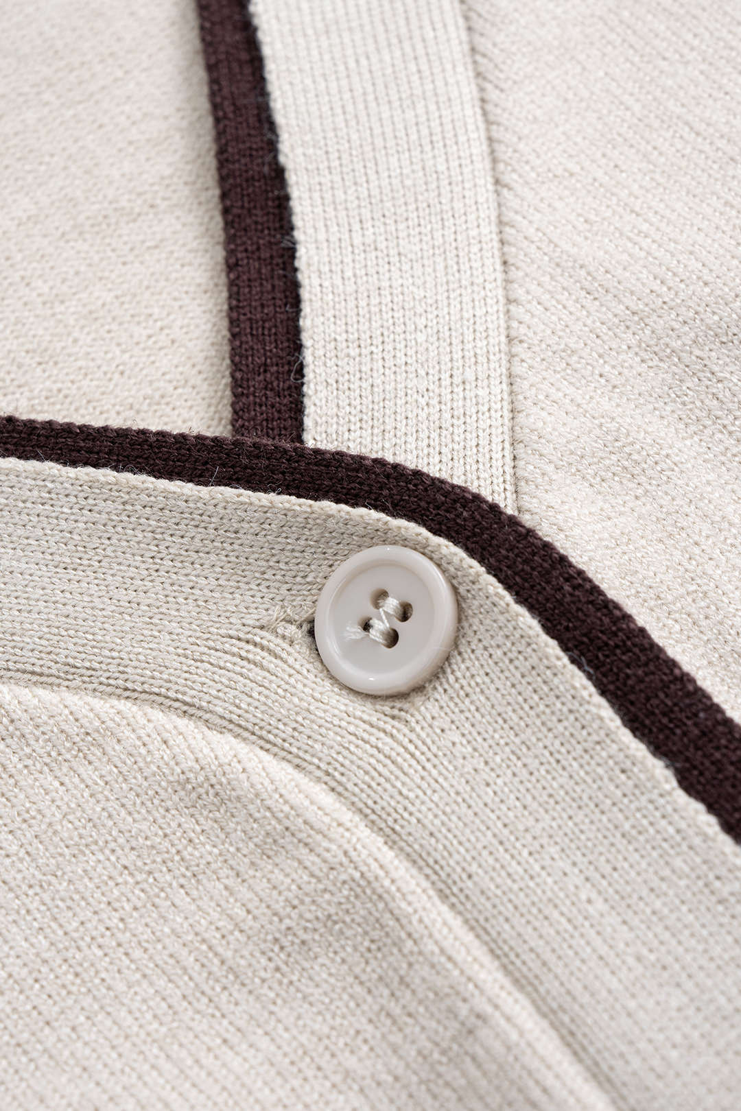 Knit Contrast Button V-Neck Long-Sleeve Top - Image 3