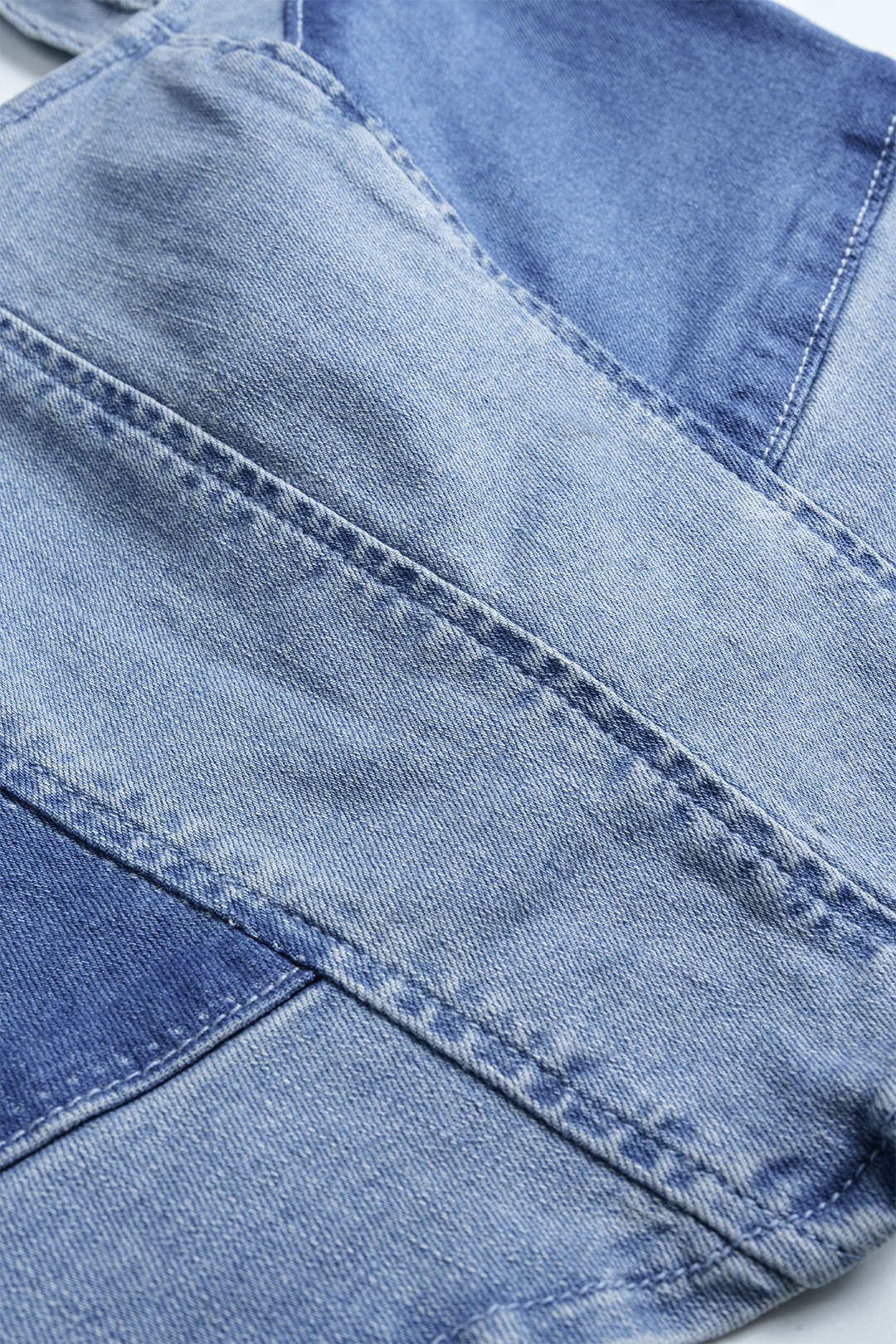 Denim Contrast Zipper Crop Top - Image 3