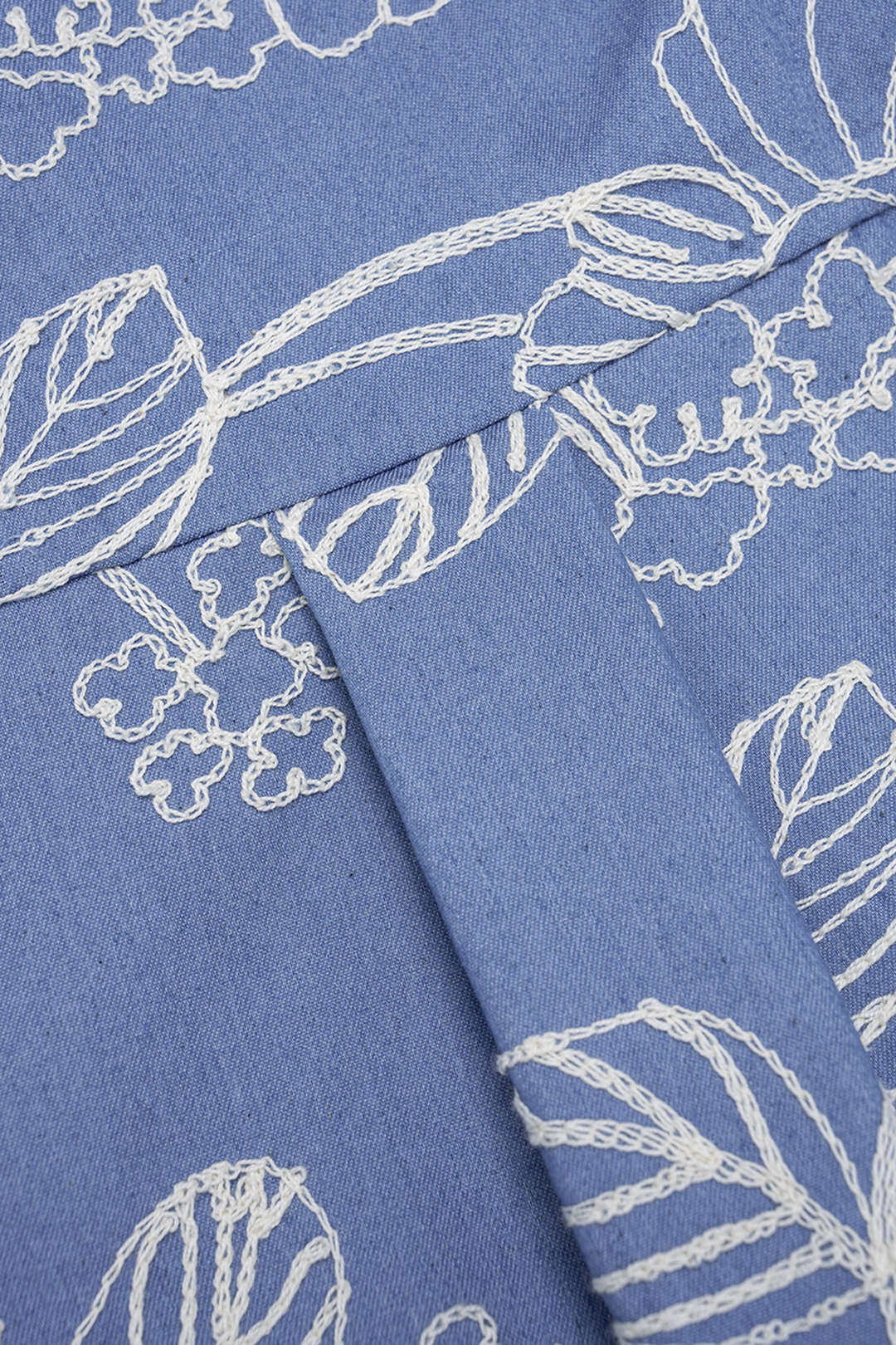 Denim Patchwork Floral Jacquard Lapel Button Short Sleeve Shirt - Image 4