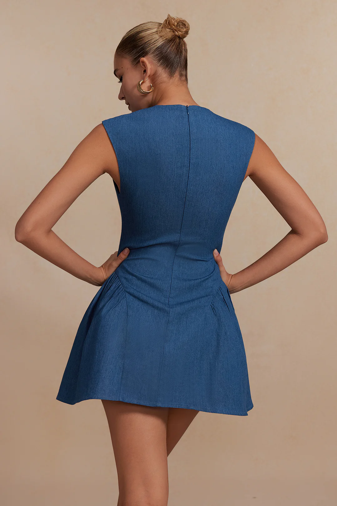 Solid Ruched V-neck Denim Dress - Image 7