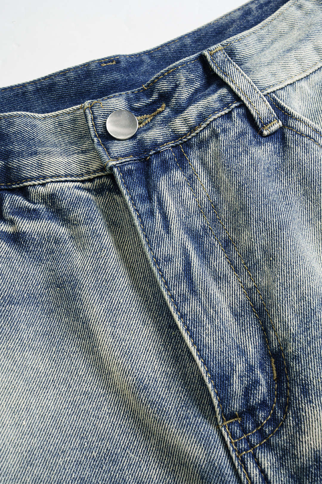 Camo Print Denim Patchwork Button Pocket Jeans - Image 3