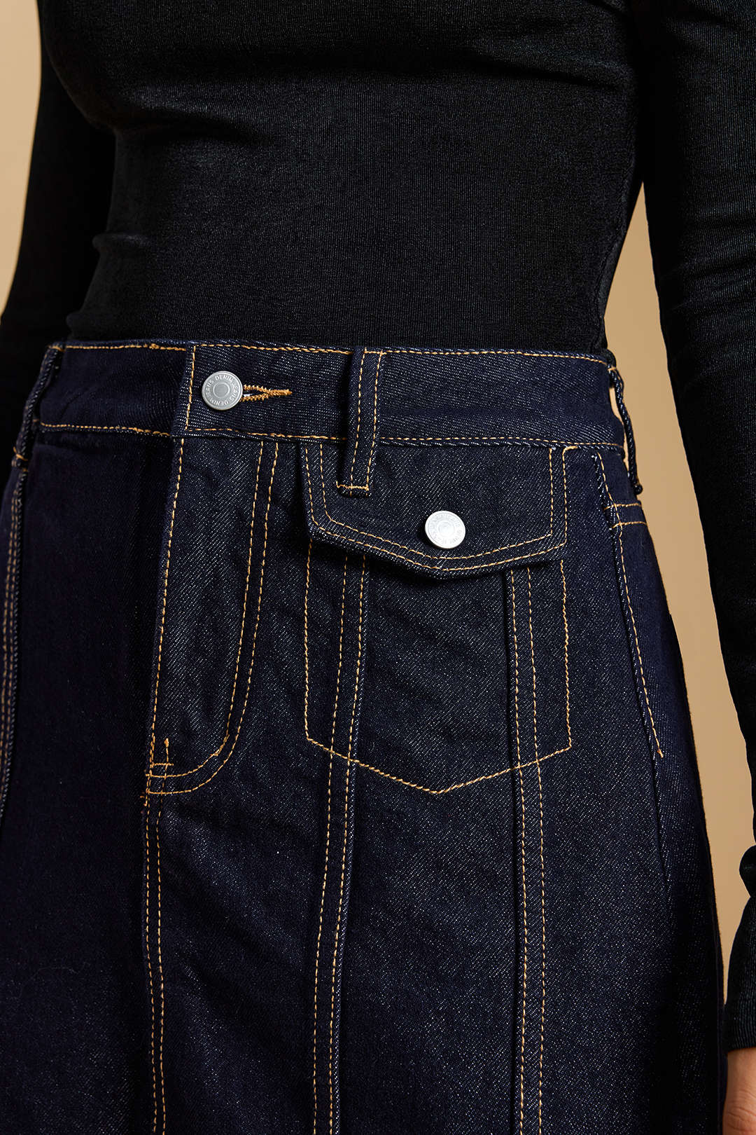 Denim Asymmetrical Frayed Jeans - Image 4