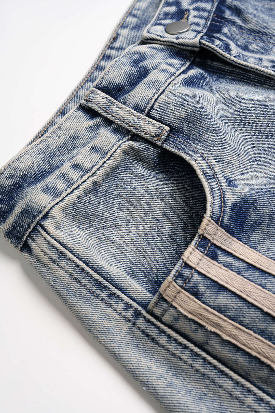 Denim Contrast Stripes Wide Leg Jeans - Image 3