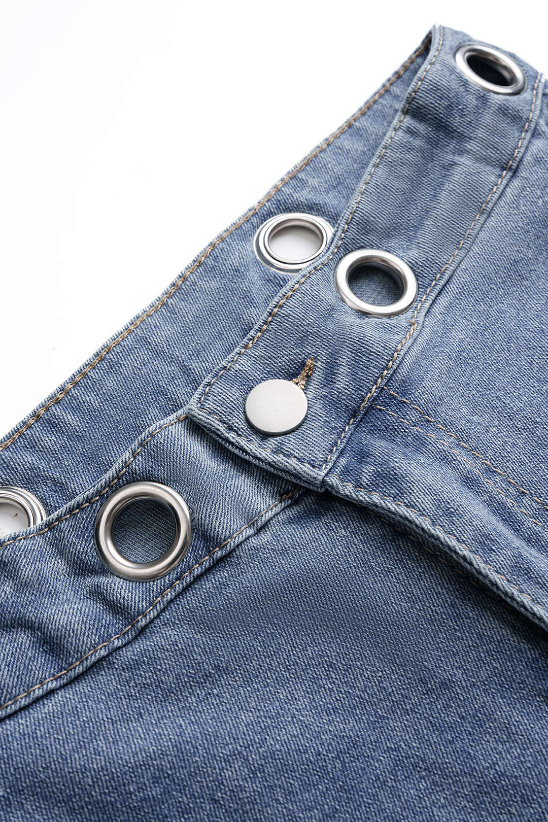 Denim Eyelet Decor High Waist Wide Leg Jeans - Image 3
