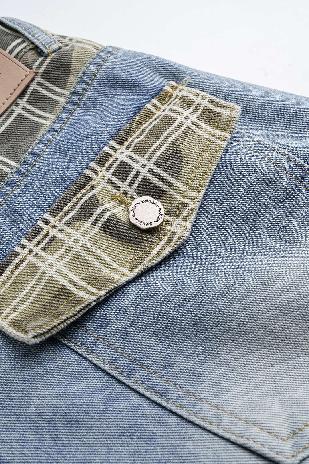 Denim Plaid Print Ripped Wide Leg Jeans - Image 5