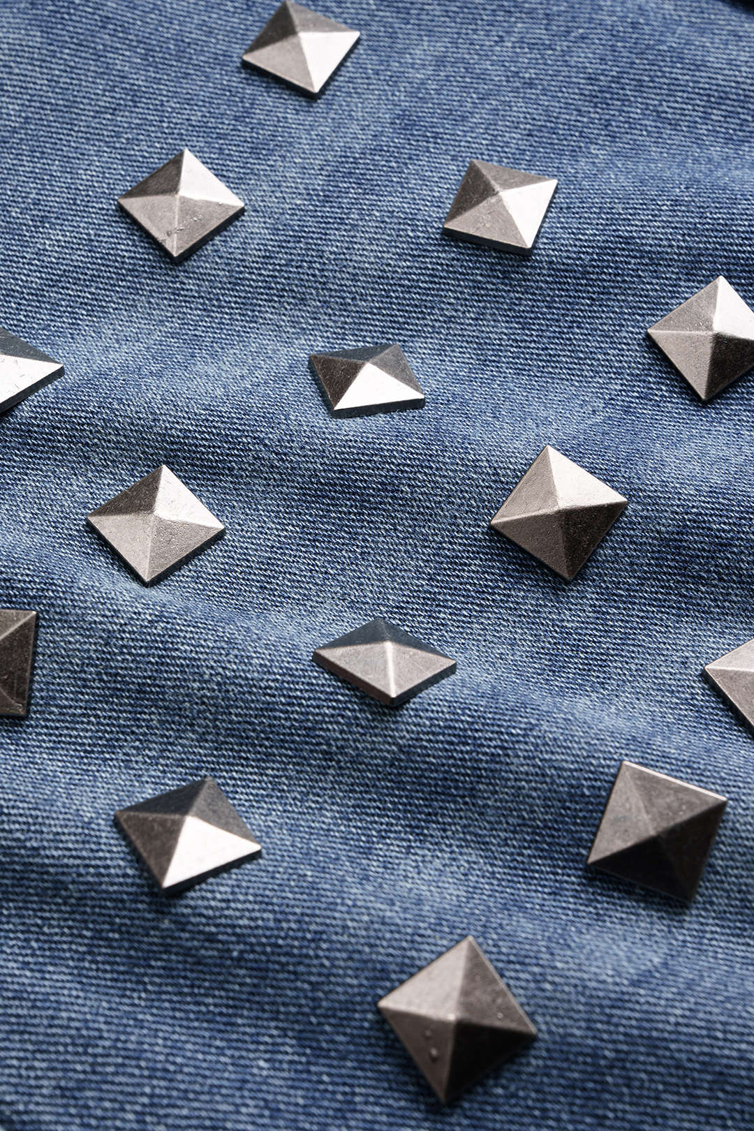 Denim Rivets Decor Pocket Wide Leg Jeans - Image 3