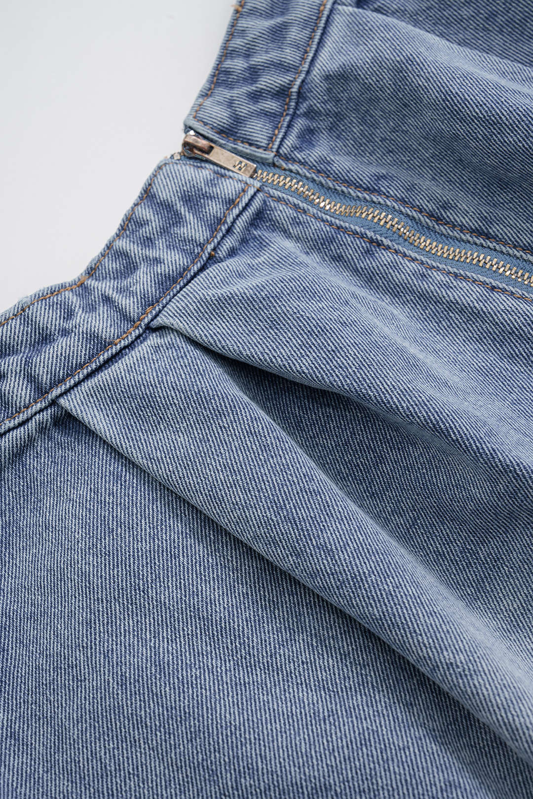 Denim Puff Hem Mini Skirt - Image 17