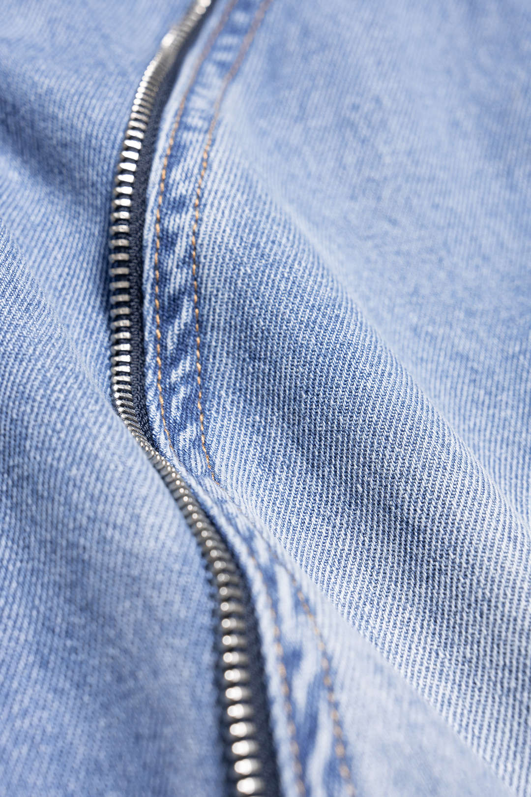 Denim Ripped Zipper Skirt - Image 4