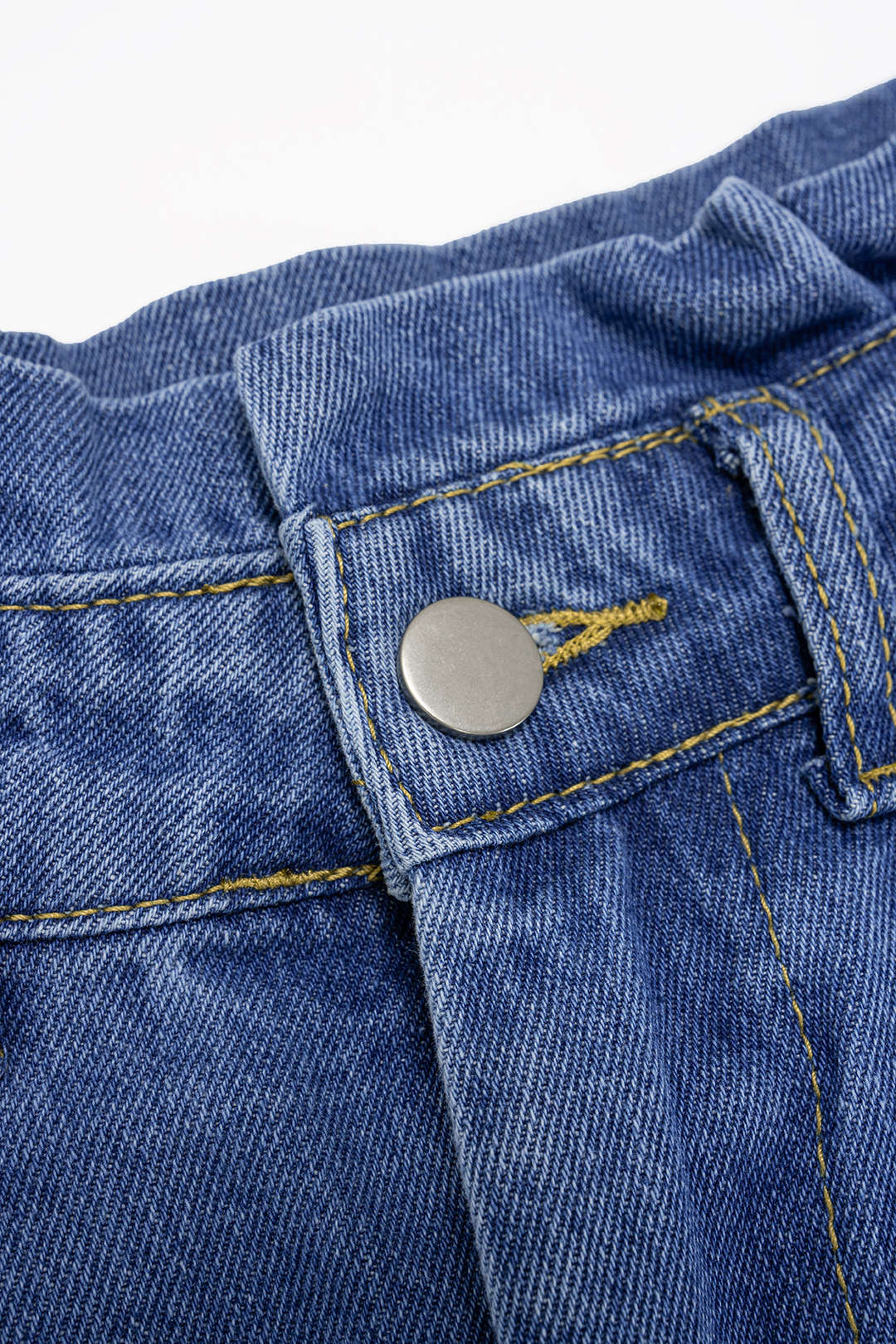 Denim Belted Ruched Shorts - Image 4
