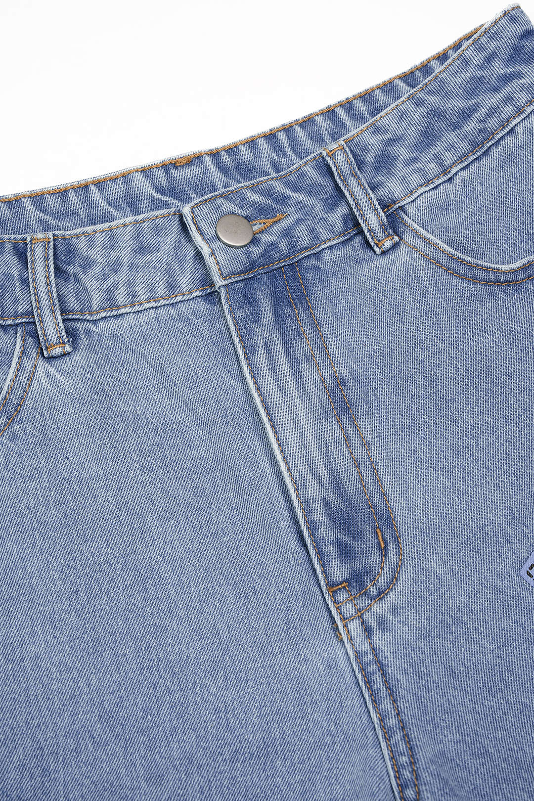 Denim Digital Letter Print Pocket High Waist Shorts - Image 3