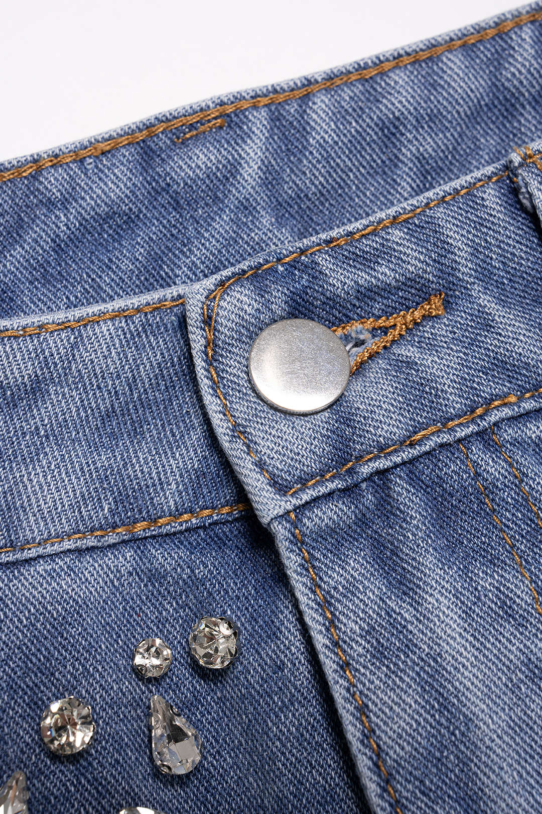 Denim Rhinestone Decor Pocket Ripped Shorts - Image 3