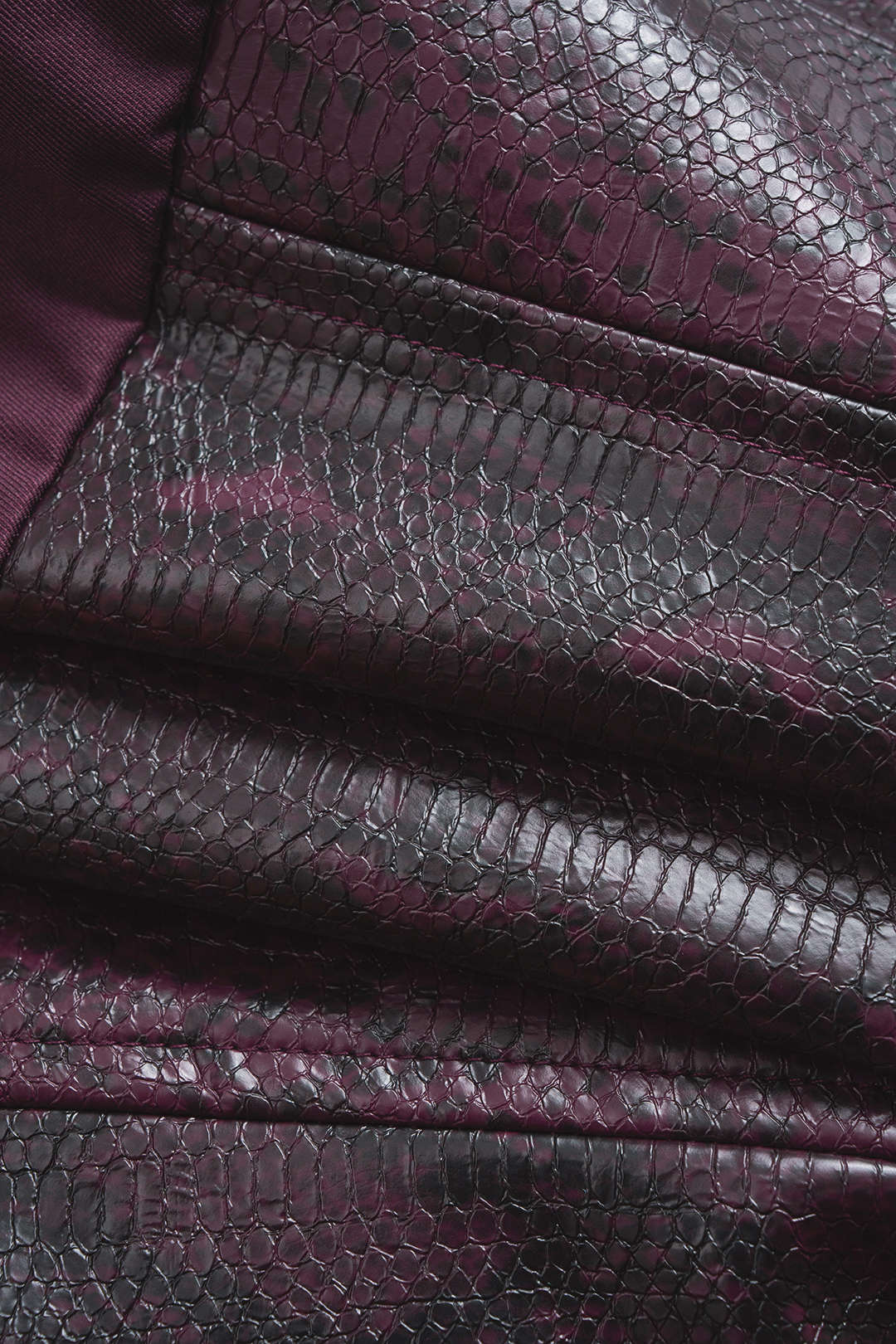 Snake Skin Print Faux Leather Hook And Eye Notched Lapel Blazer - Image 3
