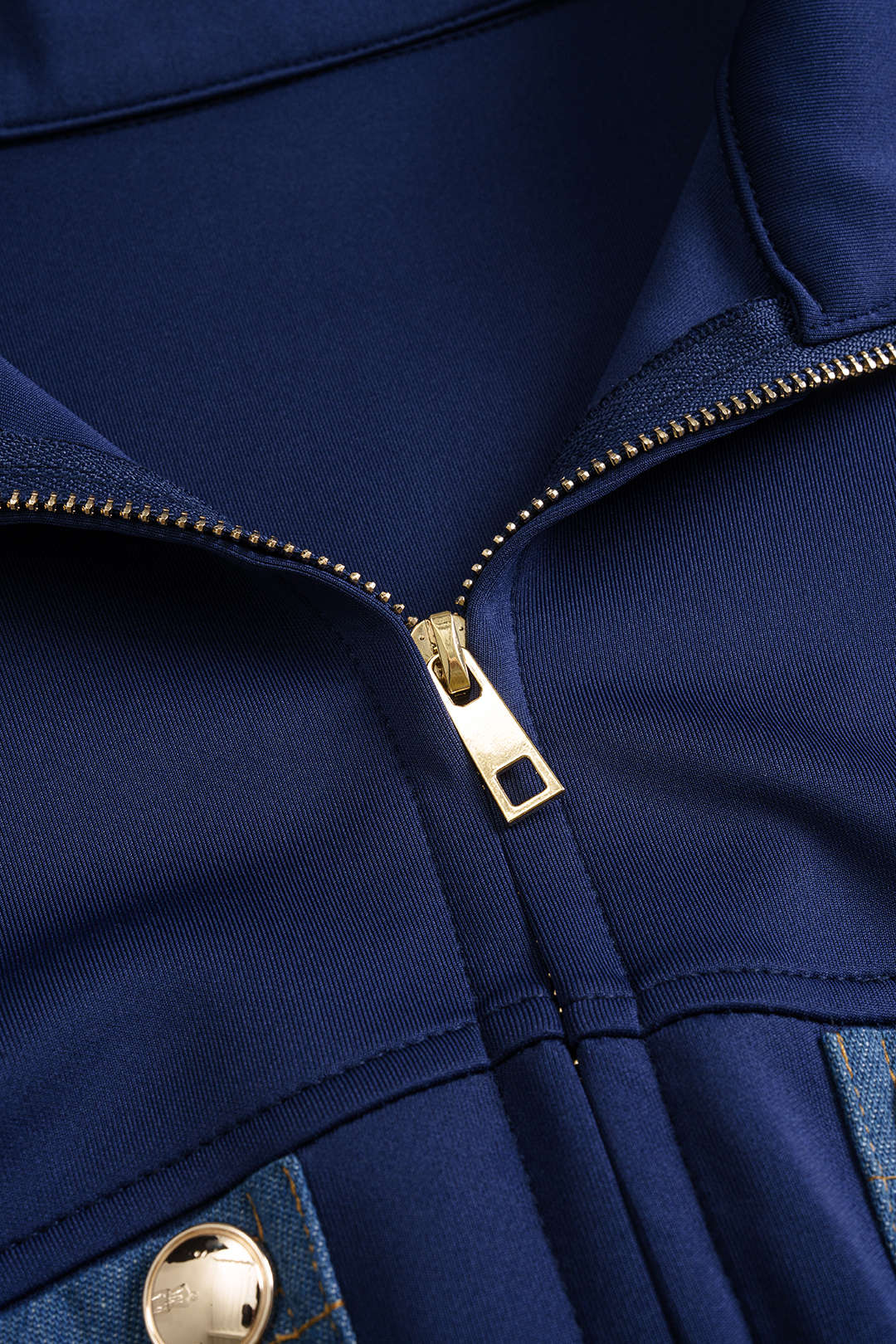 Contrast Print Denim Patchwork Smocked Zipper Jacket - Image 3