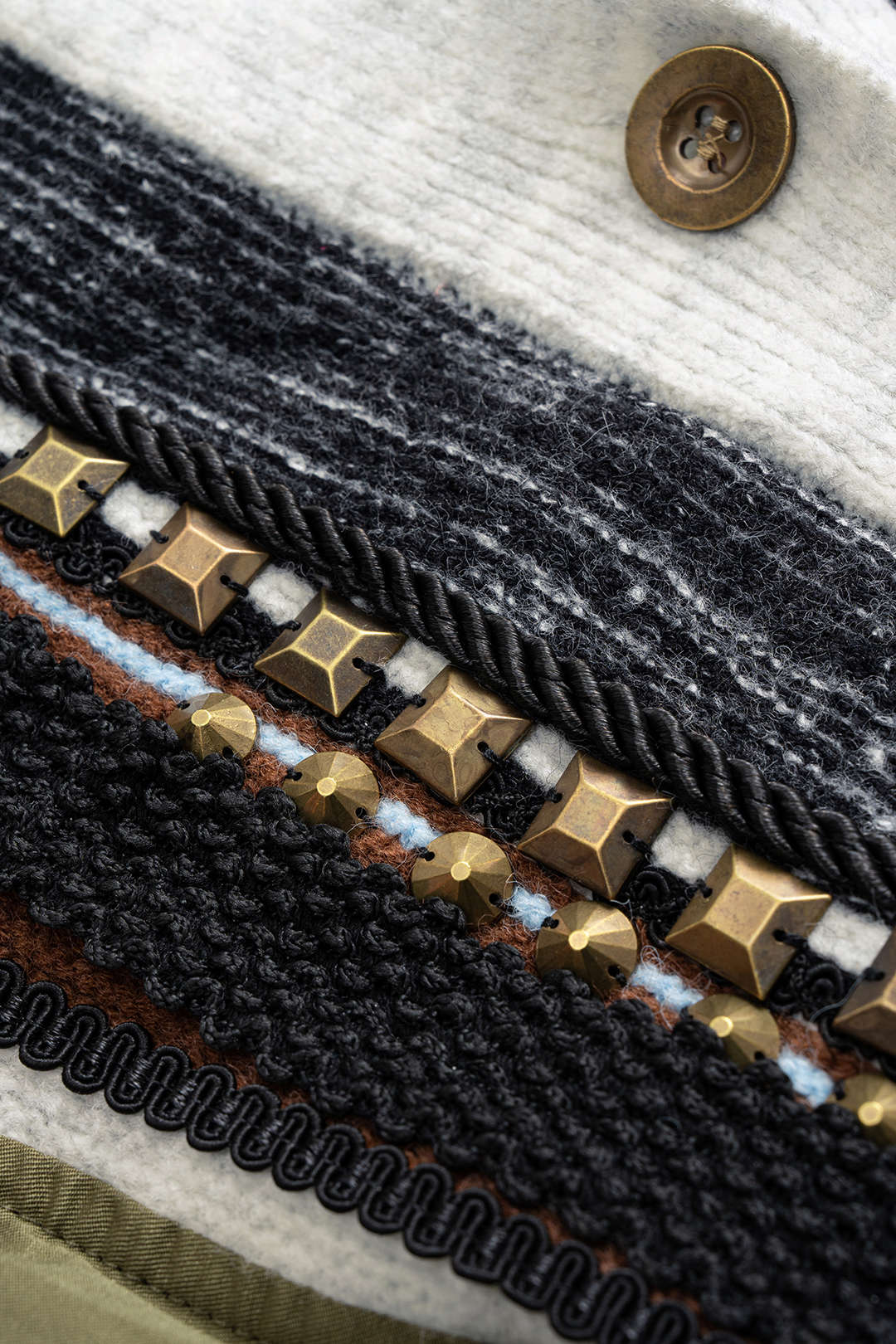 Knit Patchwork V-Neck Studded Fringe Decor Puffer - Image 3