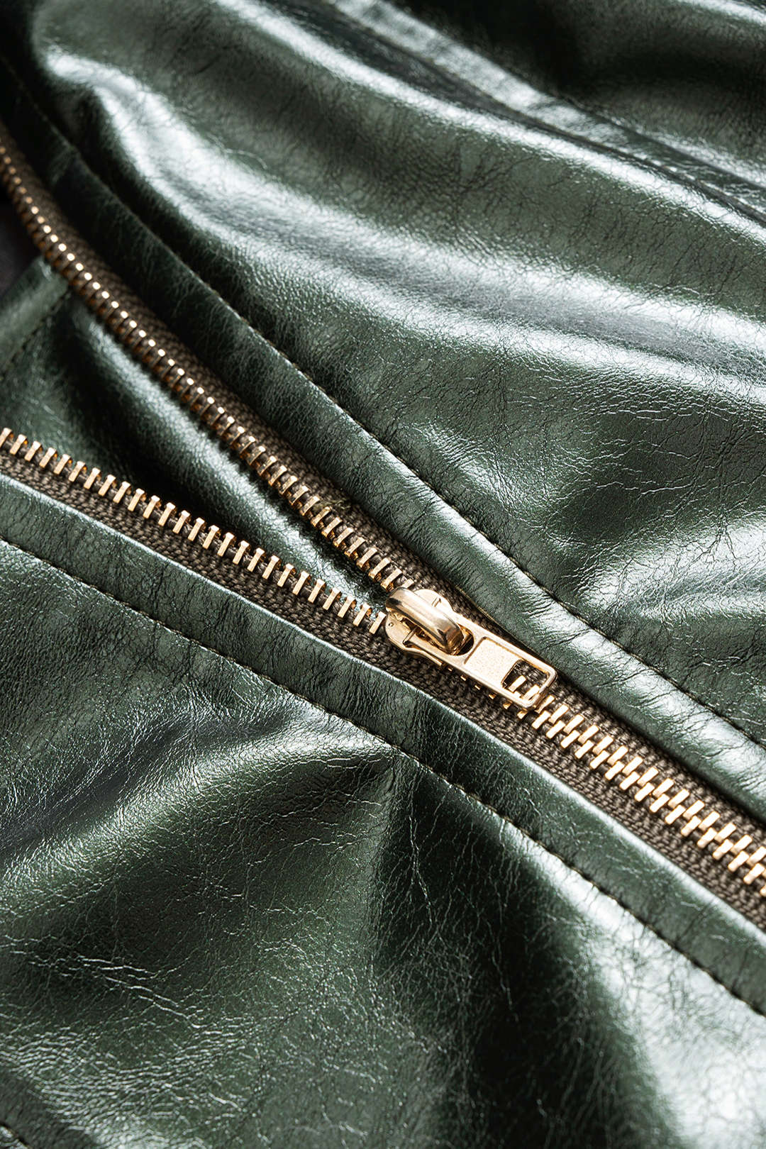 Faux Leather Patchwork V-Neck Zipper Lantern Sleeve Jacket - Image 3