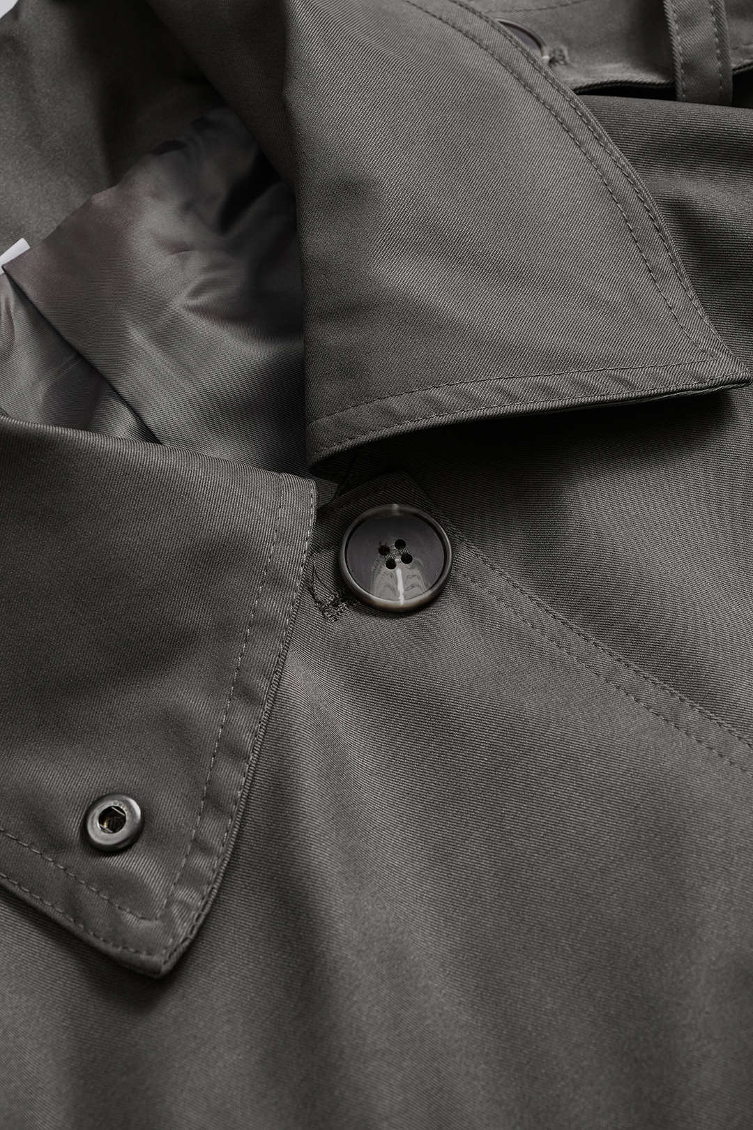 Solid Belted Cropped Jacket - Image 3