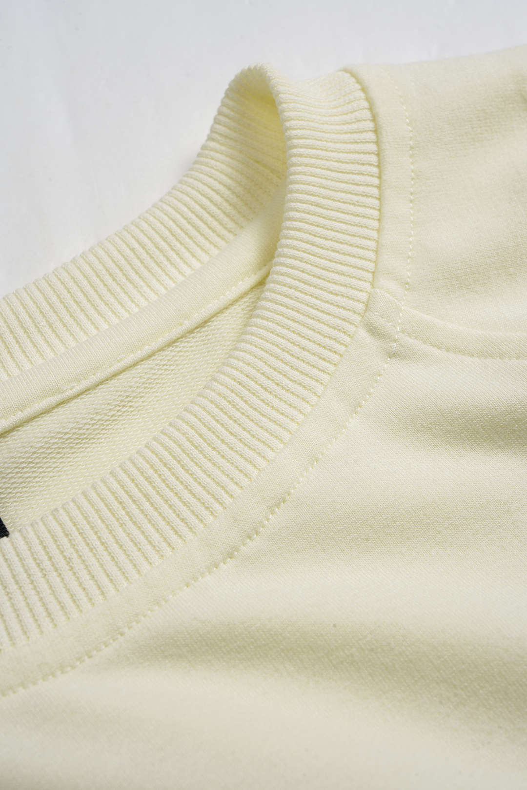 Solid Long-Sleeve Top And Pleated Skirt Set - Image 3