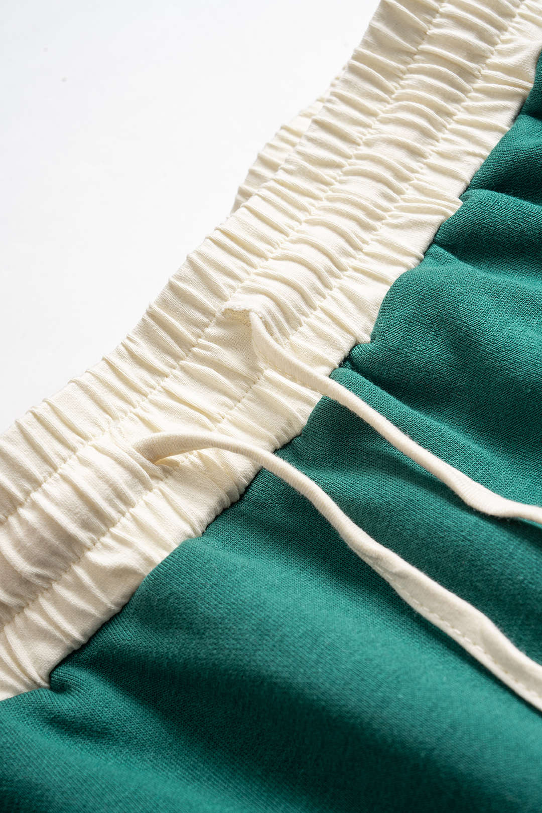 Contrast Binding Long-Sleeve Top And Drawstring Skirt Set - Image 5