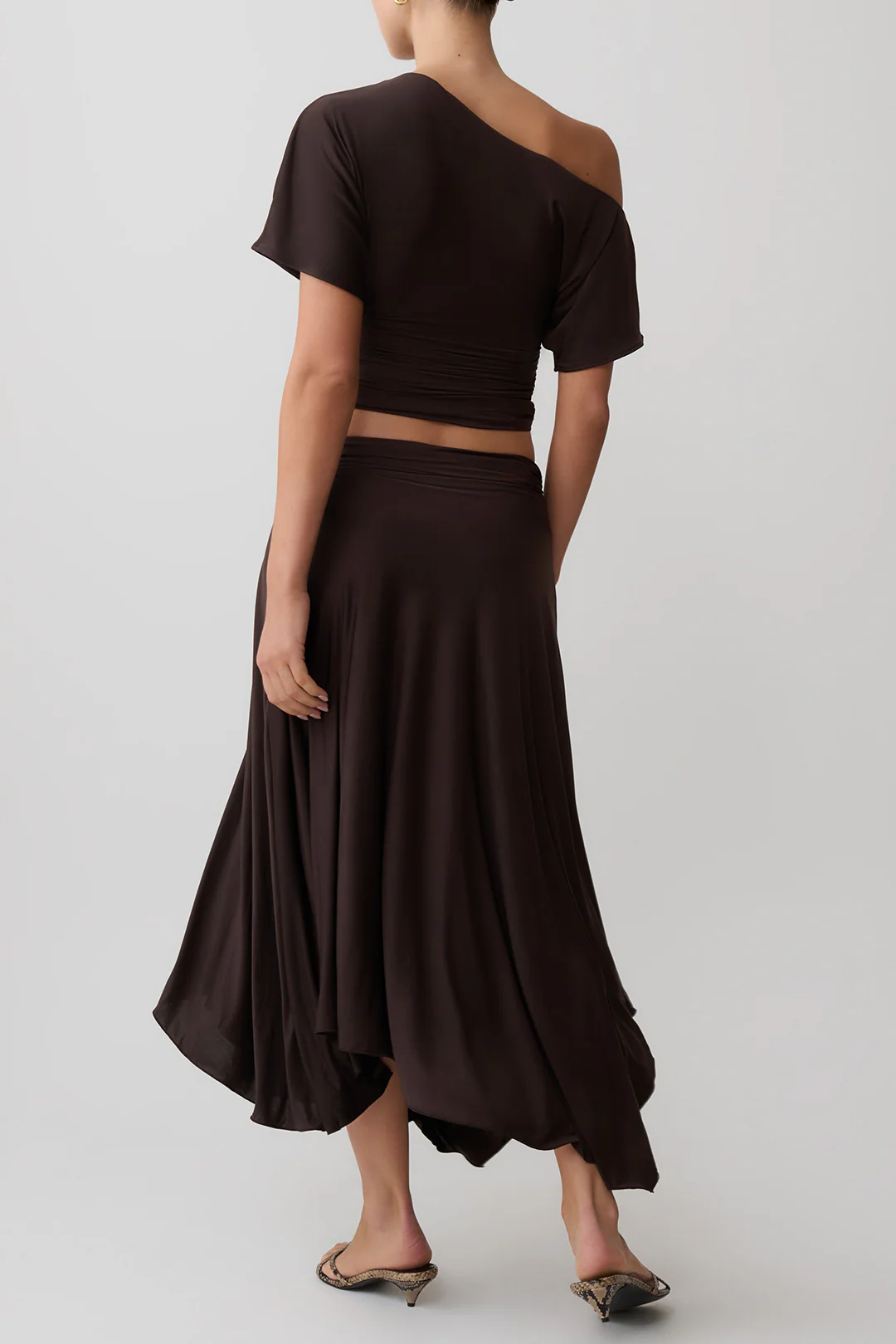 One Shoulder Short Sleeve Top And Asymmetrical Hem Ruched Skirt Set - Image 3