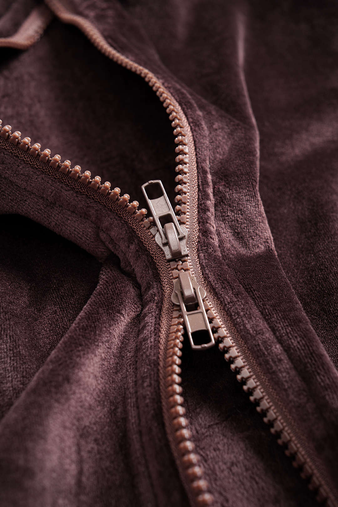 Velvet Stand Collar Zipper Long-Sleeve Top And Drawstring Pants Set - Image 3