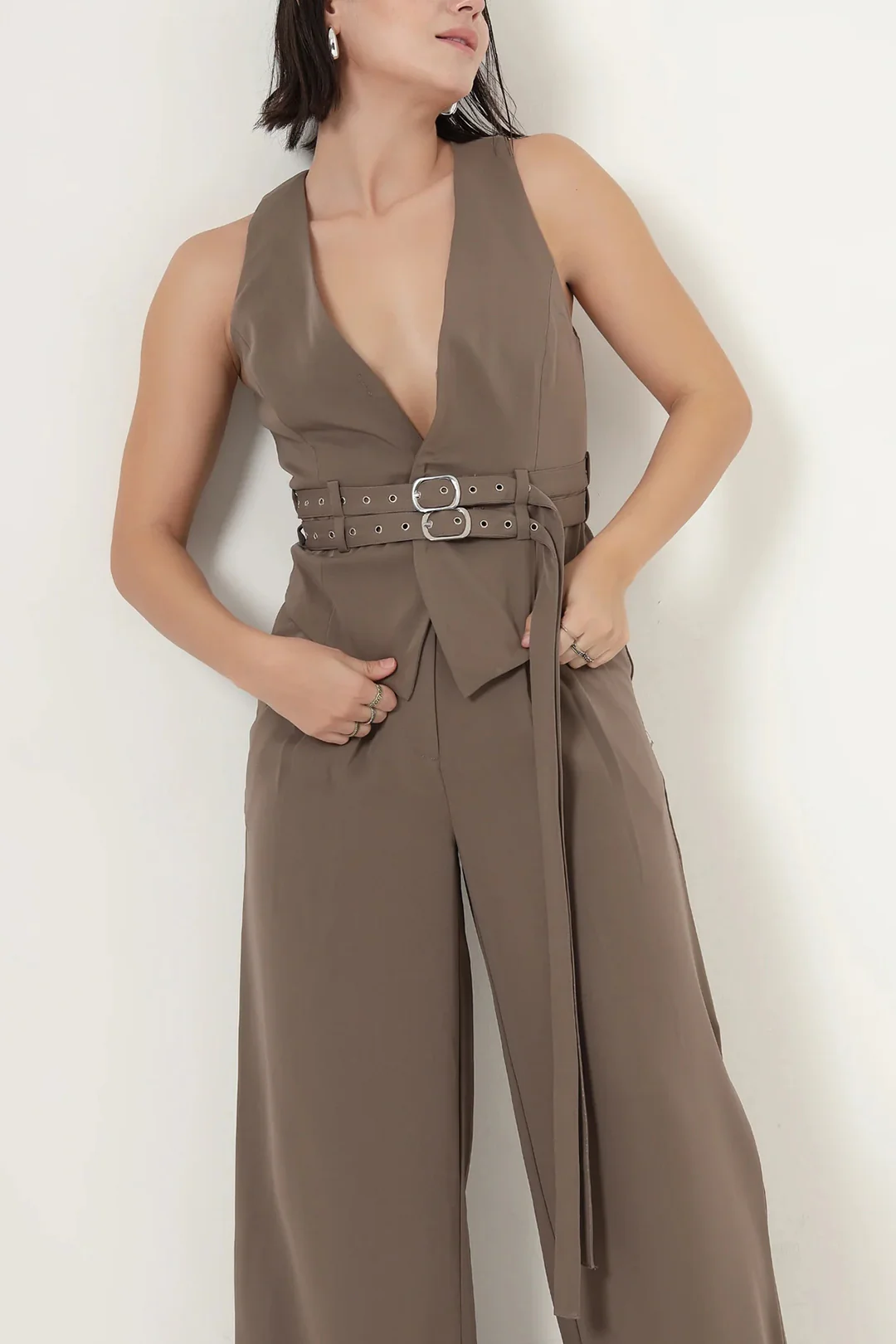 V-Neck Crossed Belted Tank Top And High Waist Pants Set - Image 3