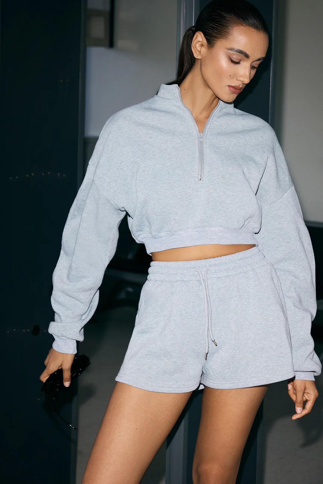 Solid Zipper Long Sleeve Cropped Sweater And Drawstring Wide Leg Shorts Set - Image 3