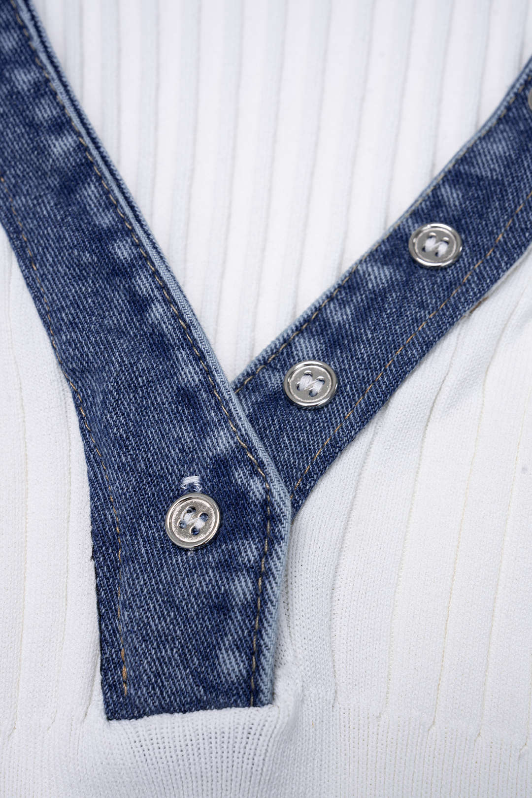 Patchwork V-Neck Tank Top - Image 5