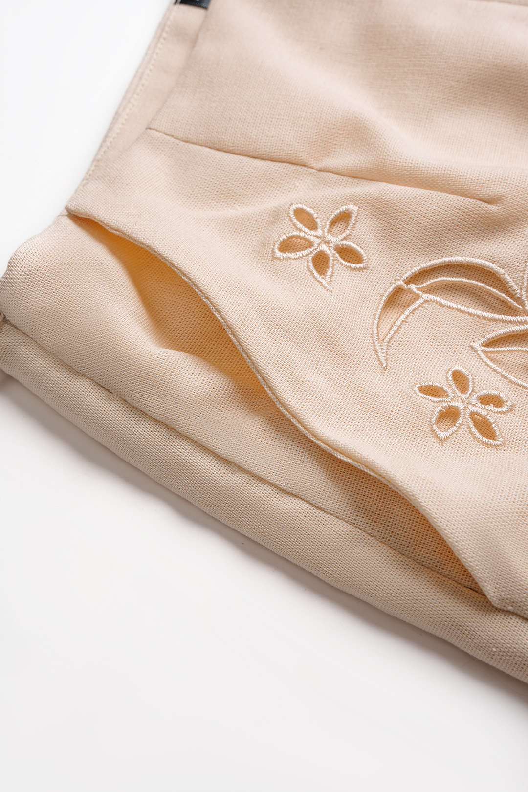 Embroidery Cut Out High Waist Shorts Set - Image 3