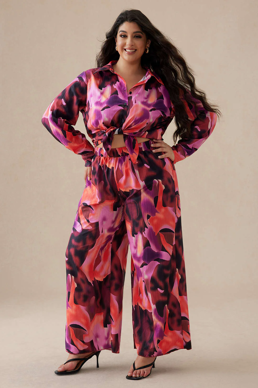 Plus Size Abstract Print Ruched Long-Sleeve Shirt - Image 5