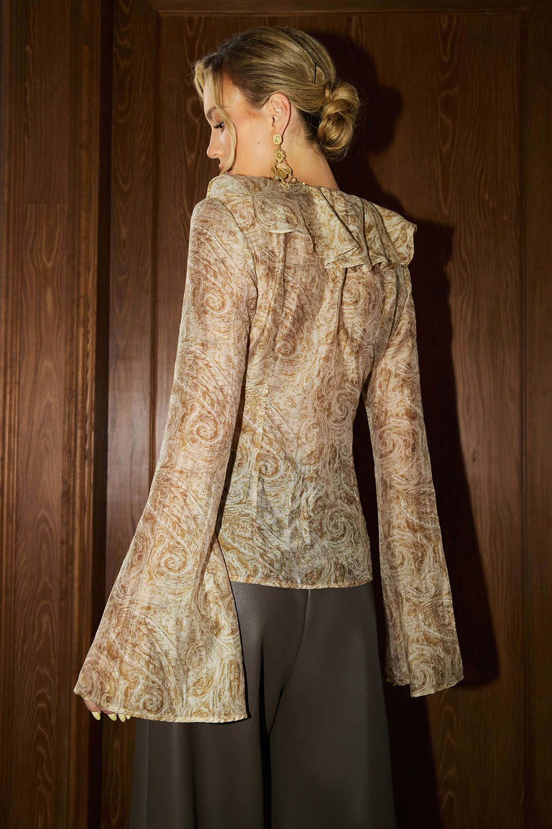 Abstract Print Ruffle Neck Long-Sleeve Shirt - Image 3