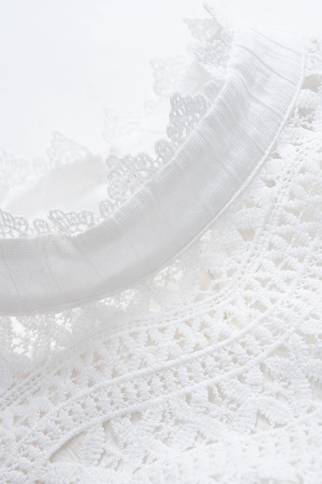 Lace Trim Cut Out Bell Long-Sleeve Shirt - Image 3