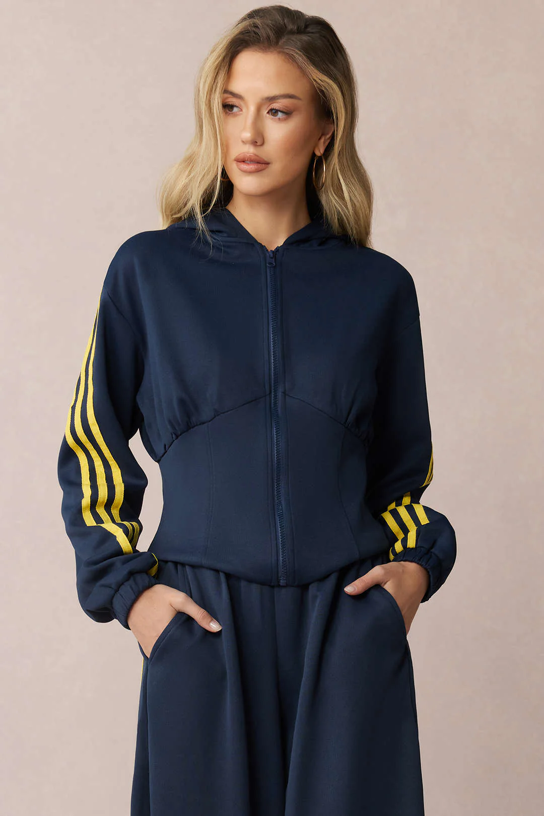 Contrast Zipper Hoodie - Image 6