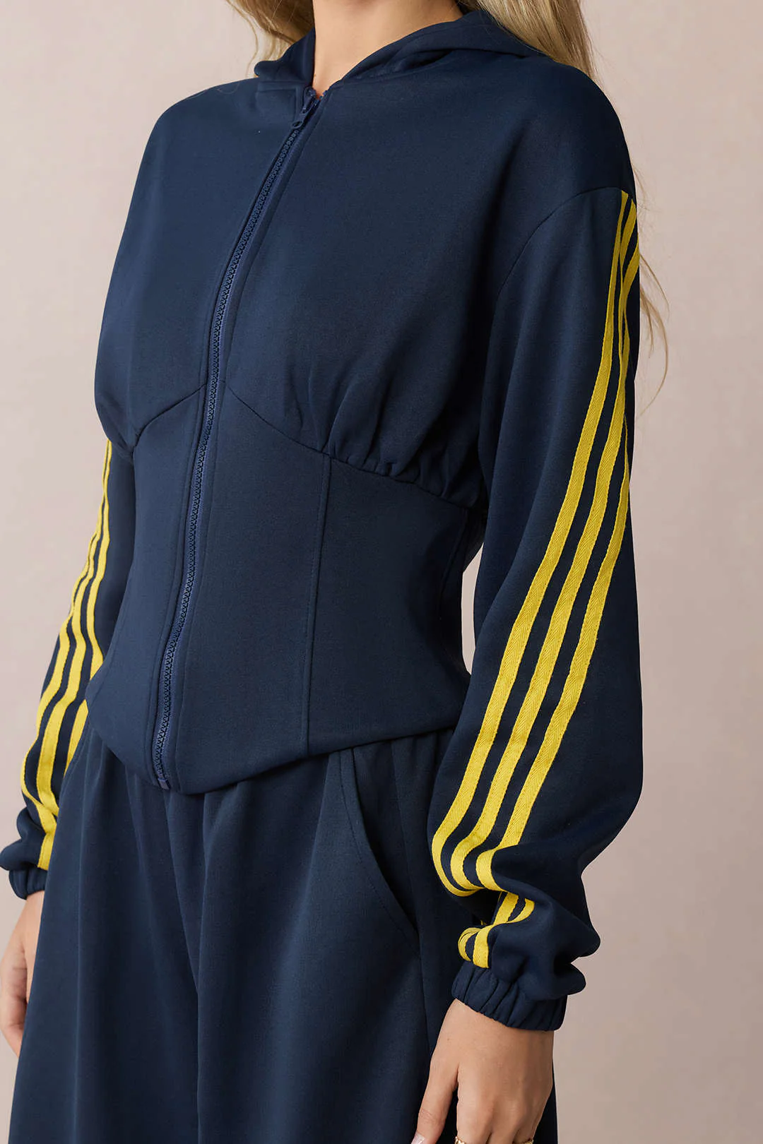 Contrast Zipper Hoodie - Image 7