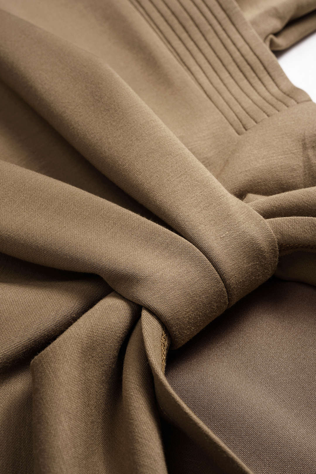 Ruched Round Neck Long Sleeve Sweatshirt - Image 3