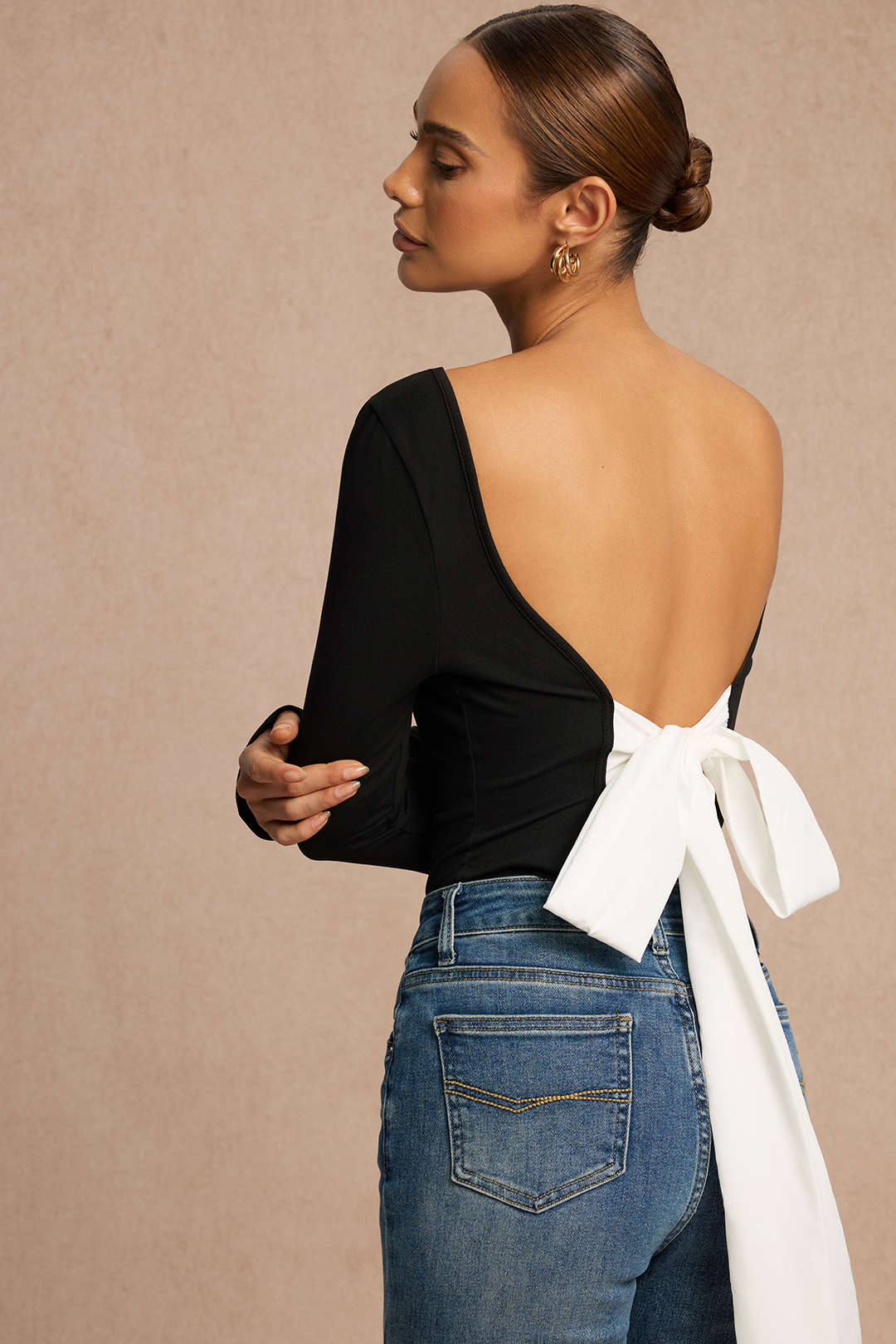 Bow Tie-Up Backless Long-Sleeve Top - Image 4
