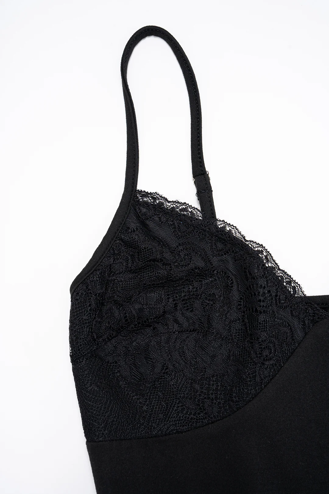 Lace Patchwork V-Neck Sleeveless Bodysuit - Image 4
