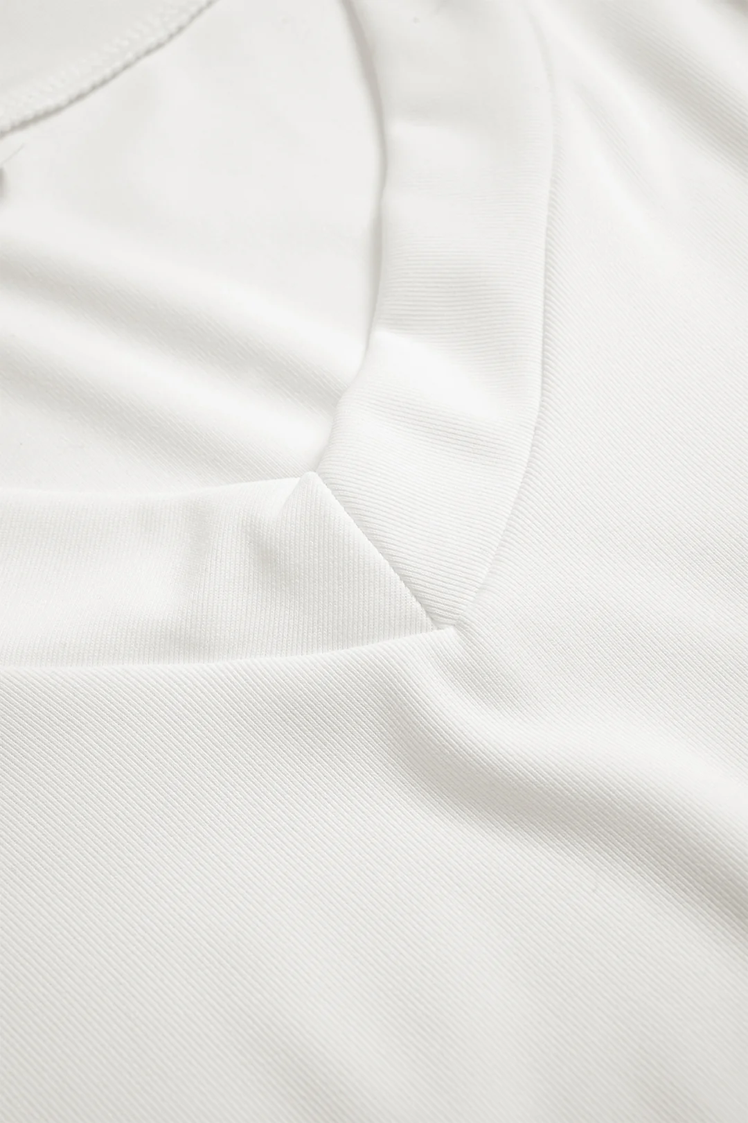 V-Neck Waist-Cinching Ruched T-Shirt - Image 3