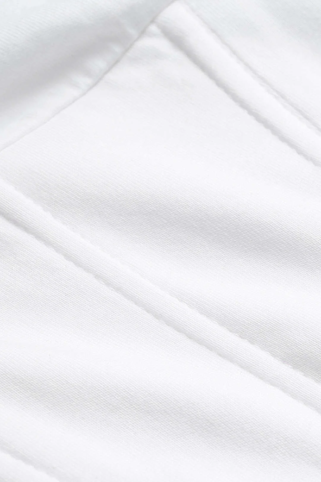 Round Neck Sleeveless T-Shirt - Image 3