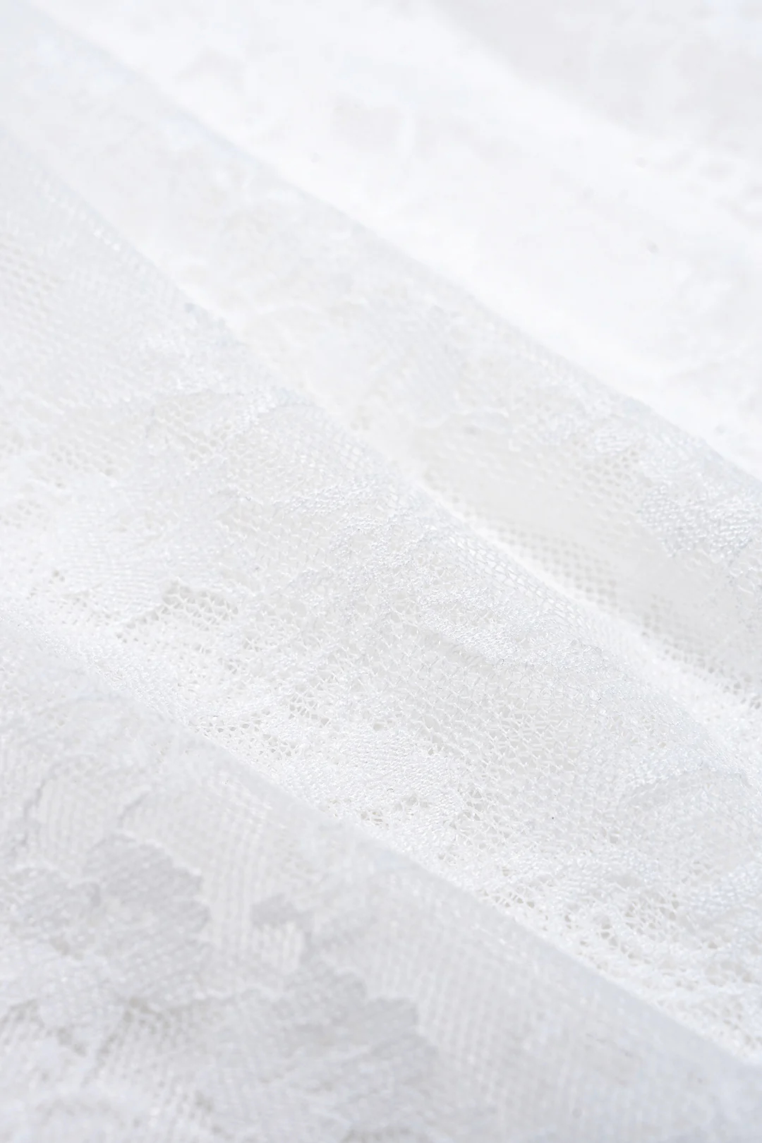 Lace Patchwork One Shoulder Ruched Short Sleeve T-Shirt - Image 4