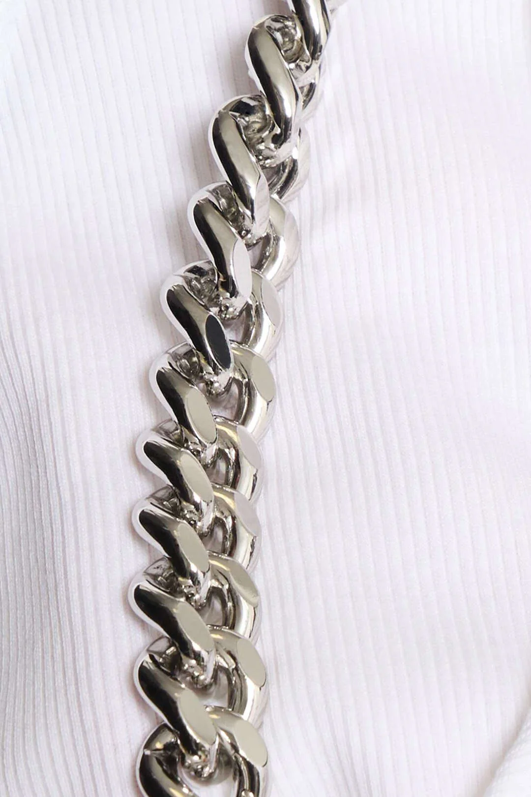 Chain Decor Sleeveless Tank Top - Image 3