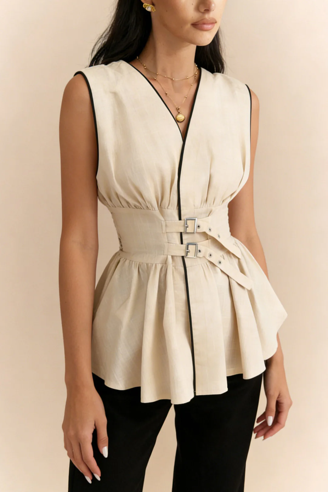 Contrast Binding Linen V-Neck Ruched Buckle Tank Top - Image 3