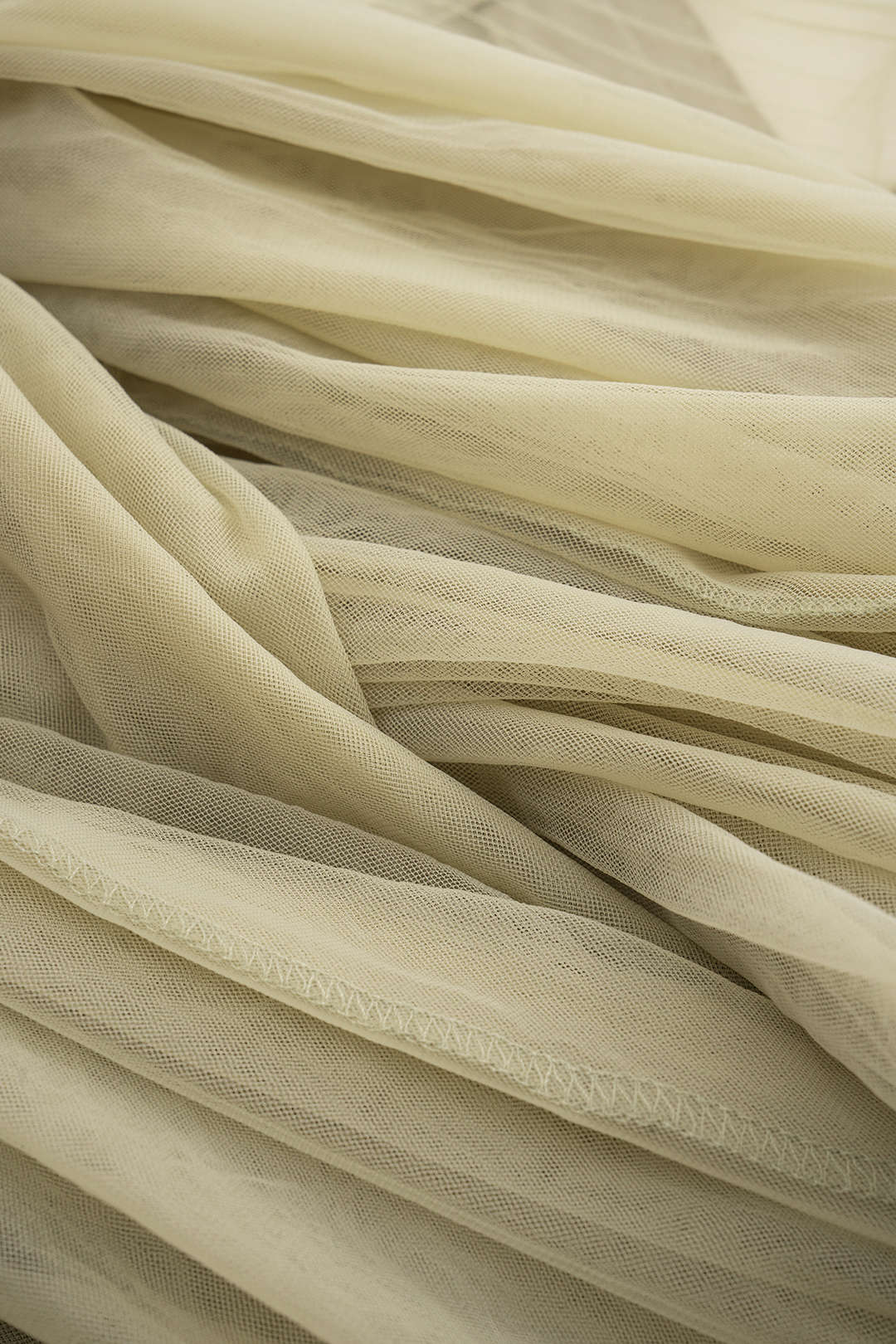 Ruched Strapless Tube Top - Image 3