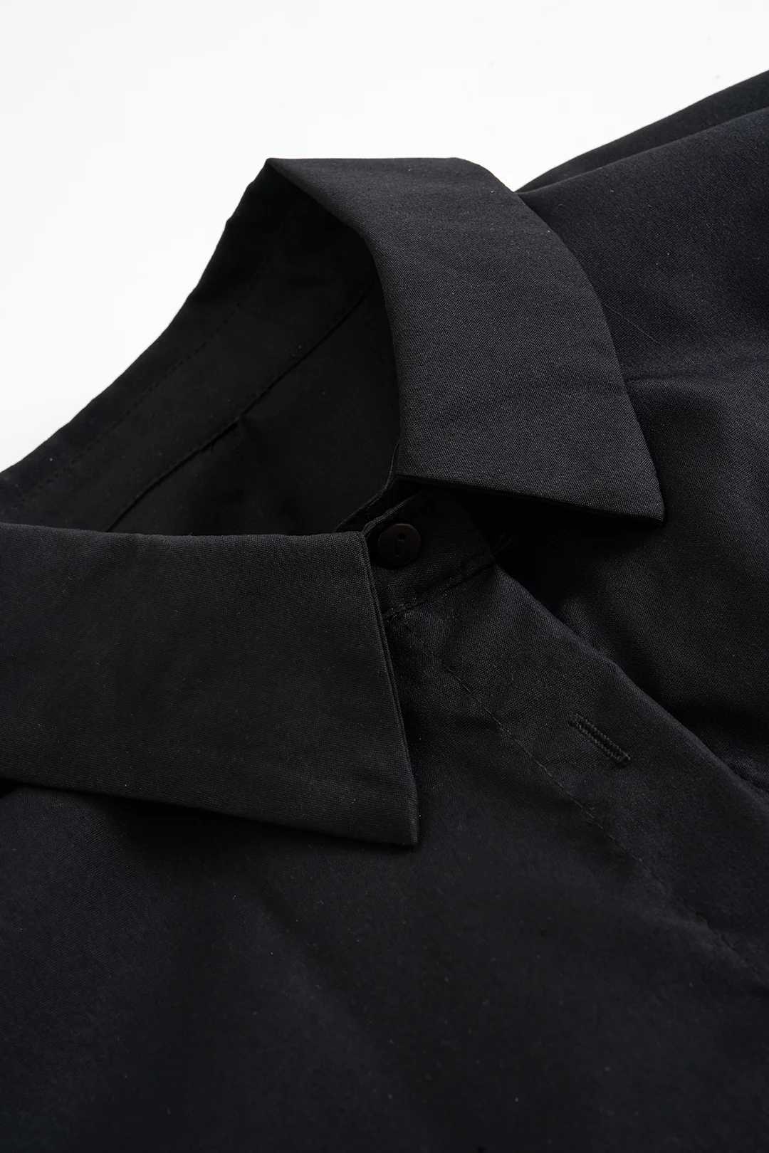 Solid Button Short-Sleeve Shirt - Image 3