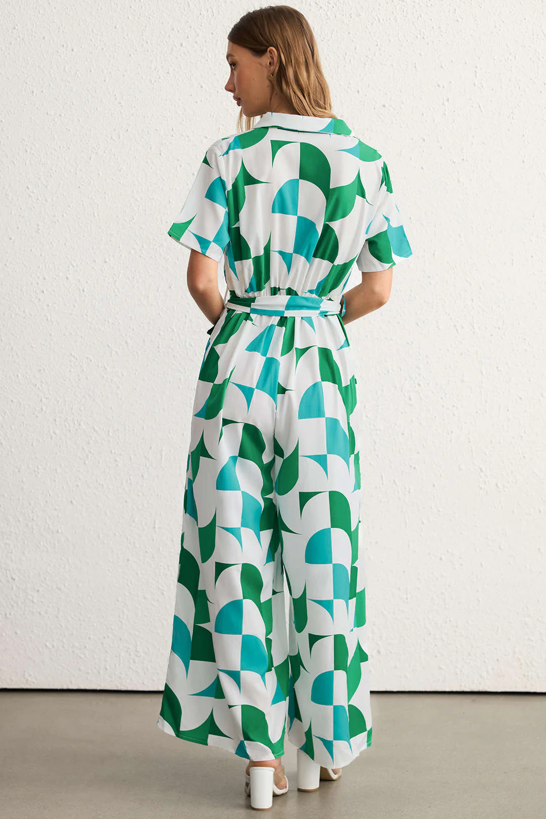 Contrast Geometric Print Lapel Tie-Up Short Sleeve Jumpsuit - Image 4