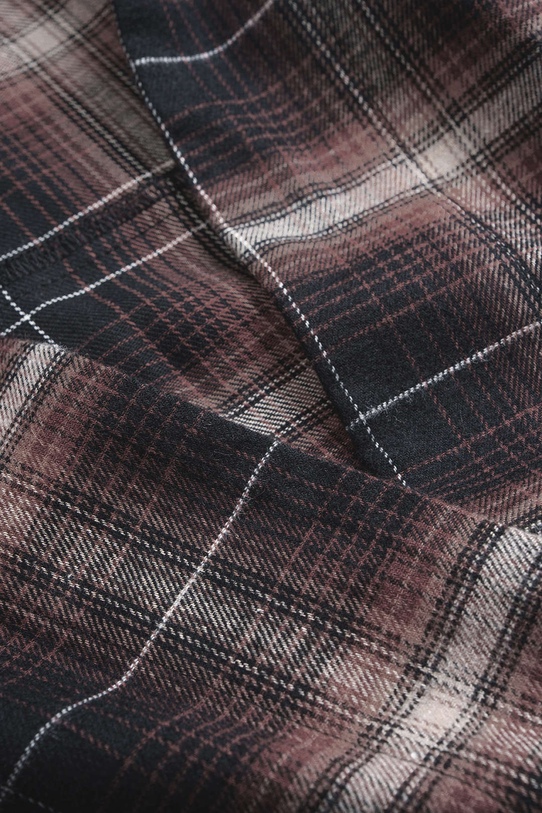 Plaid Print Button Long-Sleeve Shirt - Image 3