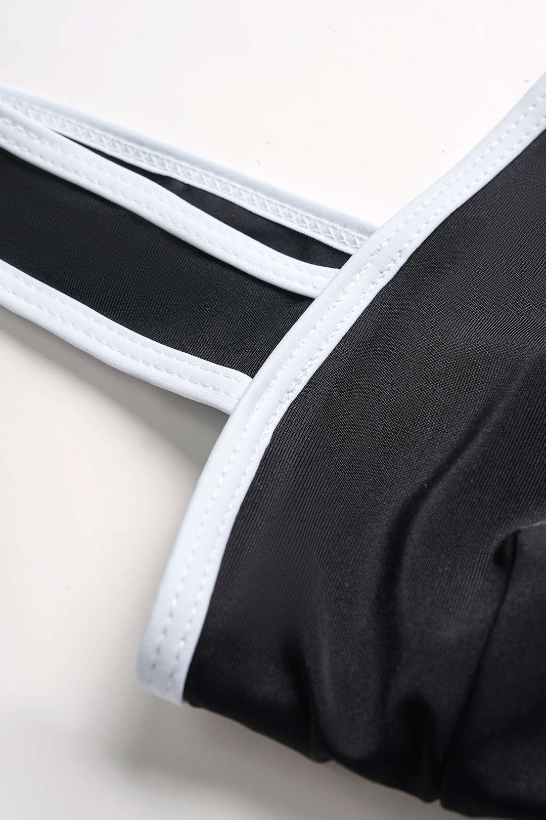 Contrast Binding Tie Front Swimsuit - Image 3